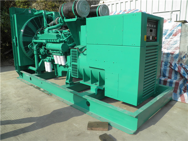 鱼峰出租发电机 发电机组厂家：柴油发电机组的控制屏的作用是什么？