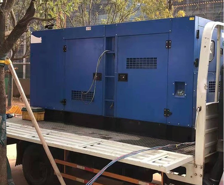 鱼峰柴油发电机组空气滤清器多久更换一次？