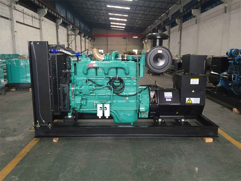 鱼峰发电机出租租赁如何保证柴油发电机组的正常运行？