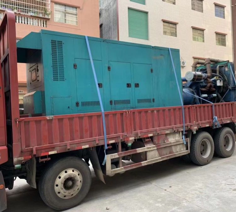 鱼峰如何在不同负载率下确保 400KW 柴油发电机组的正常运行？