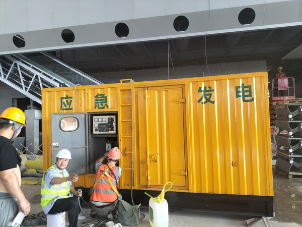 鱼峰怎样判断空气滤清器是否需要更换？